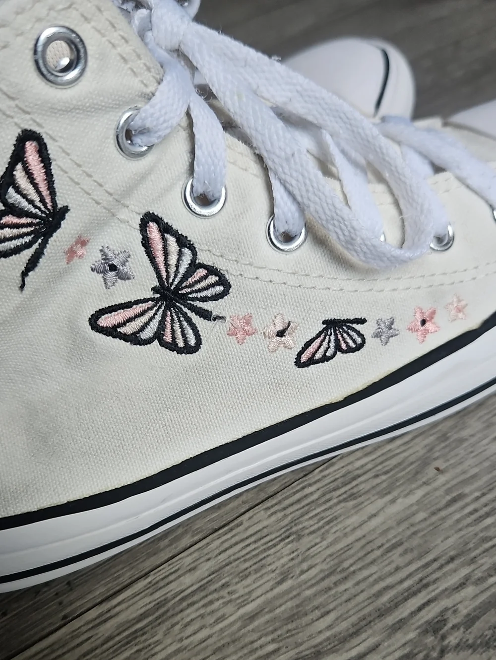 Kid's Chuck Taylor All Star High Top Sneaker Big Kid - Butterfly, Off White Sz 3 - Picture 5 of 10